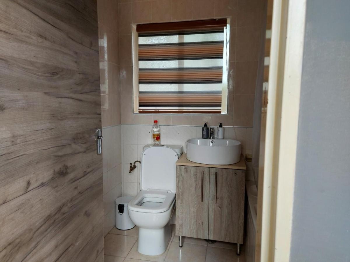 Recoupe Apartment East London Luaran gambar